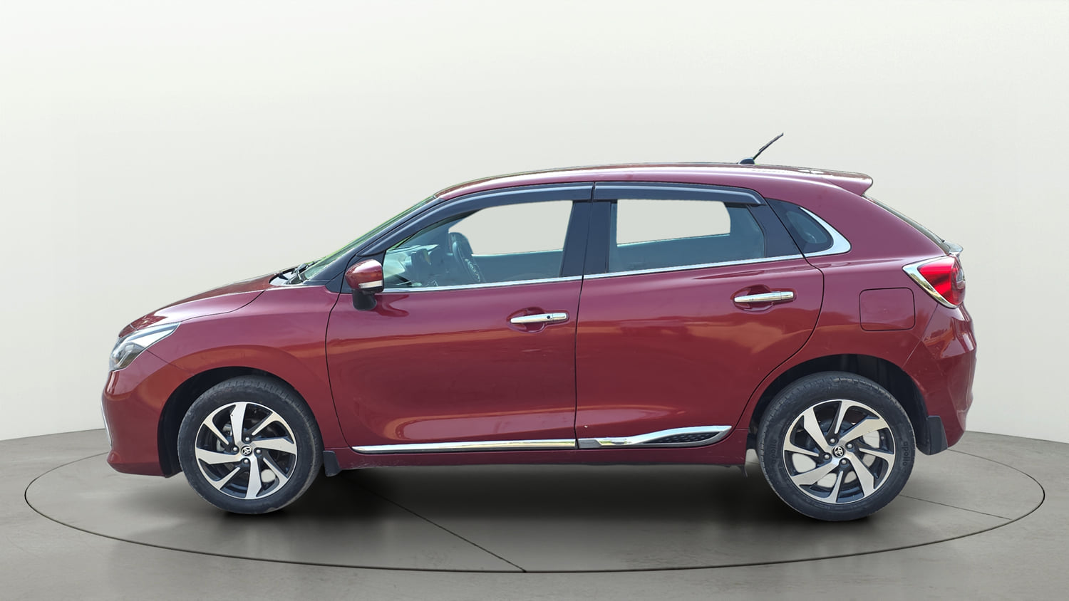 Used 2023 Toyota Glanza V Petrol Manual exterior LEFT SIDE VIEW