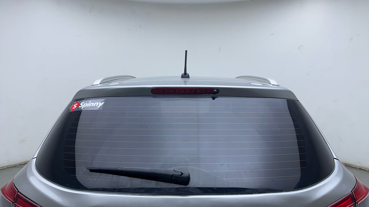 Used 2017 Maruti Suzuki S-Cross Alpha 1.6 Diesel Manual exterior BACK WINDSHIELD VIEW