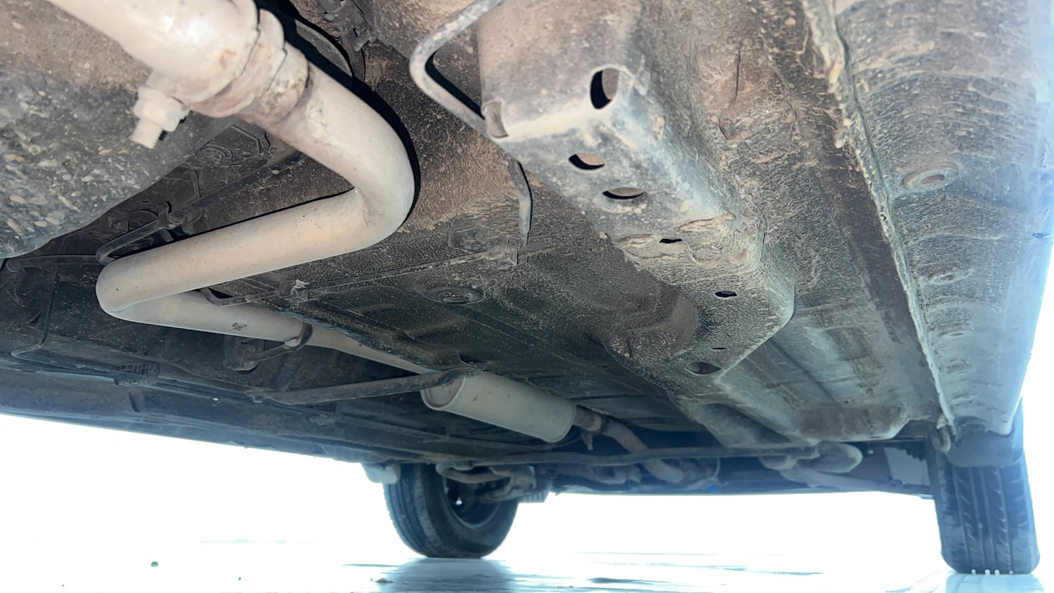 Used 2018 Tata Tiago Revotron XT Petrol Manual extra REAR RIGHT UNDERBODY VIEW