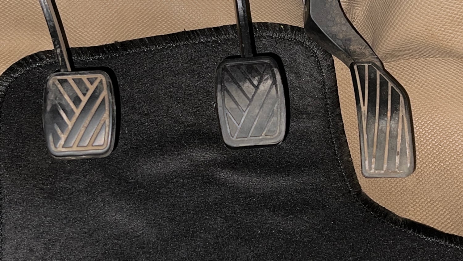 Used 2016 Maruti Suzuki Ciaz ZXi Petrol Manual interior PEDALS VIEW