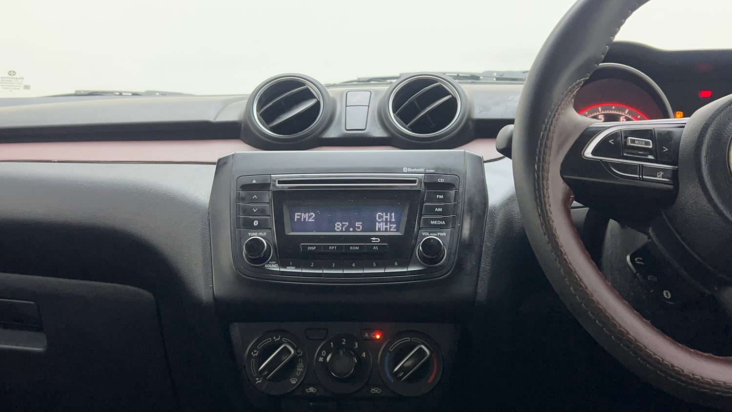 Used 2018 Maruti Suzuki Swift VXI CNG (Outside Fitted) Cng Manual interior MUSIC SYSTEM & AC CONTROL VIEW
