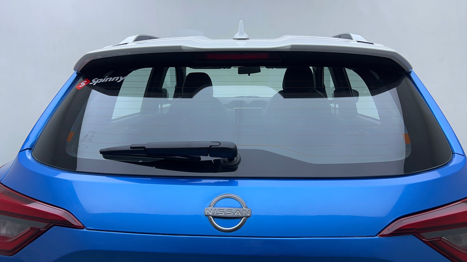 Used 2022 Nissan Magnite XV Petrol Manual exterior BACK WINDSHIELD VIEW
