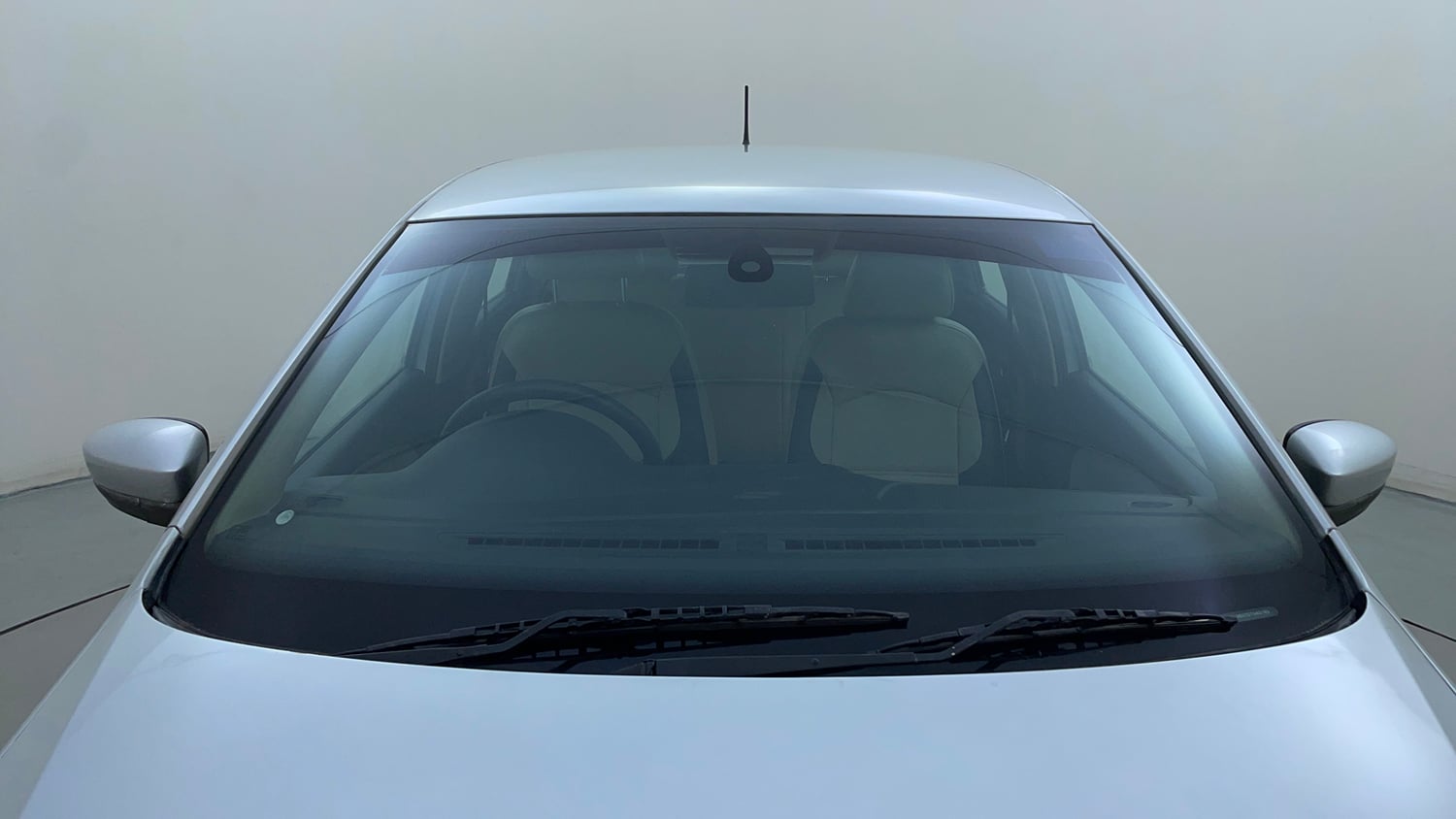 Used 2013 Volkswagen Polo Comfortline 1.2L (P) Petrol Manual exterior FRONT WINDSHIELD VIEW