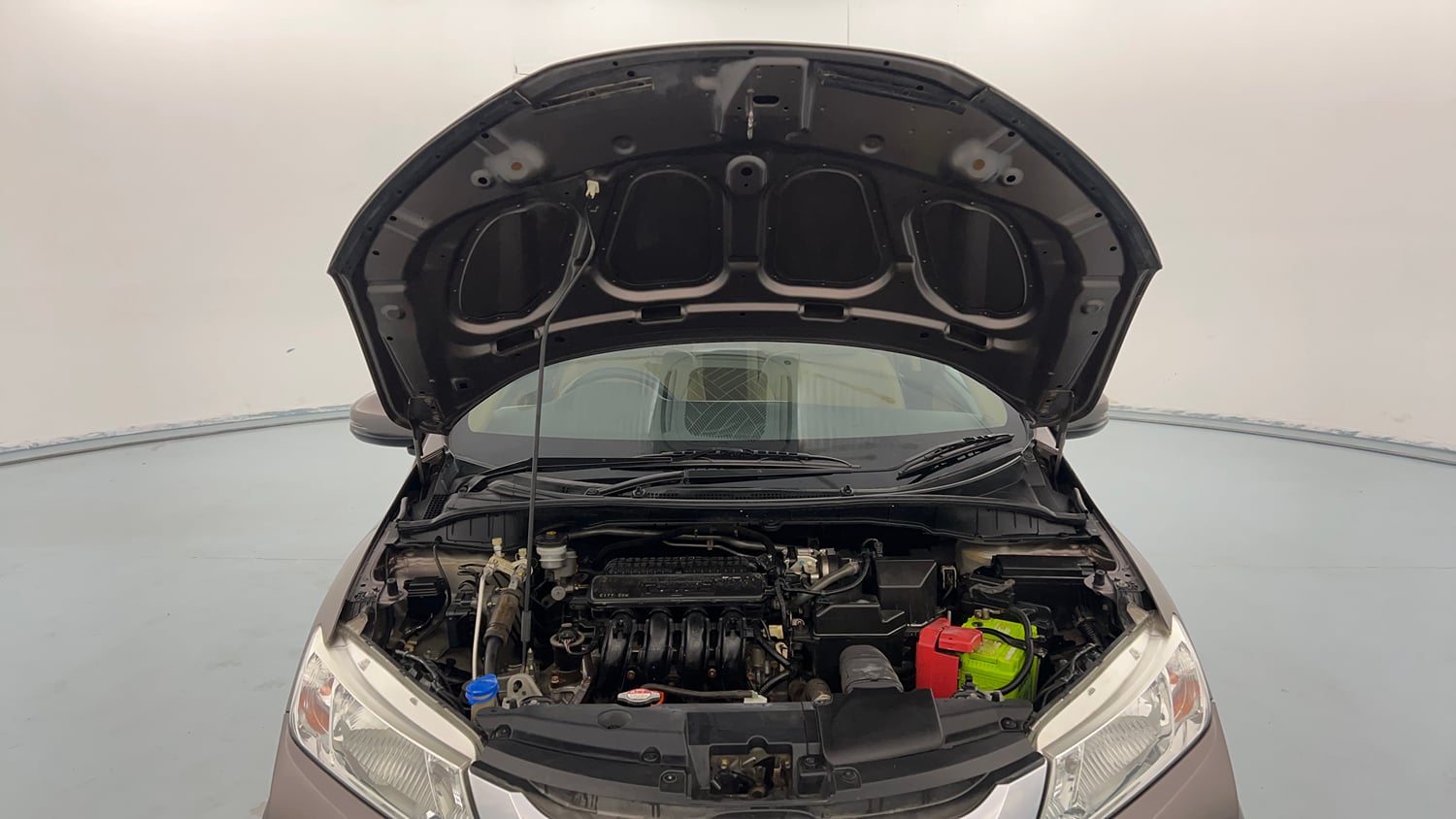 Used 2014 Honda City VX Petrol Manual engine ENGINE & BONNET OPEN FRONT VIEW