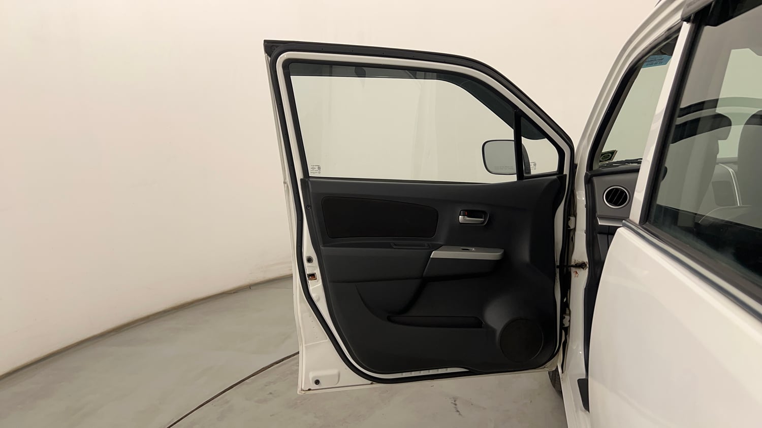 Used 2012 Maruti Suzuki Wagon R LXi Petrol Manual interior LEFT FRONT DOOR OPEN VIEW