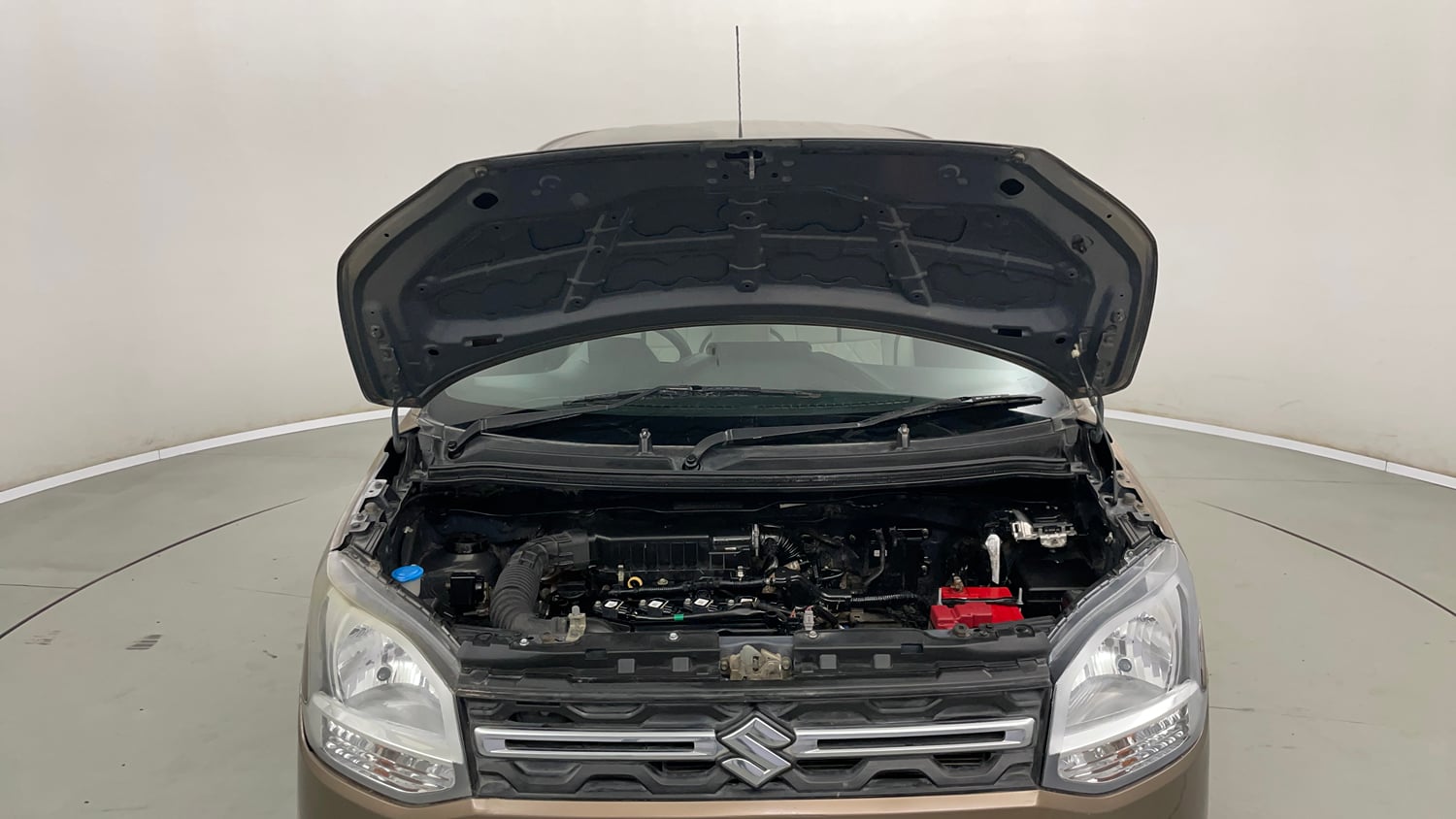 Used 2022 Maruti Suzuki Wagon R ZXI 1.2 Petrol Manual engine ENGINE & BONNET OPEN FRONT VIEW