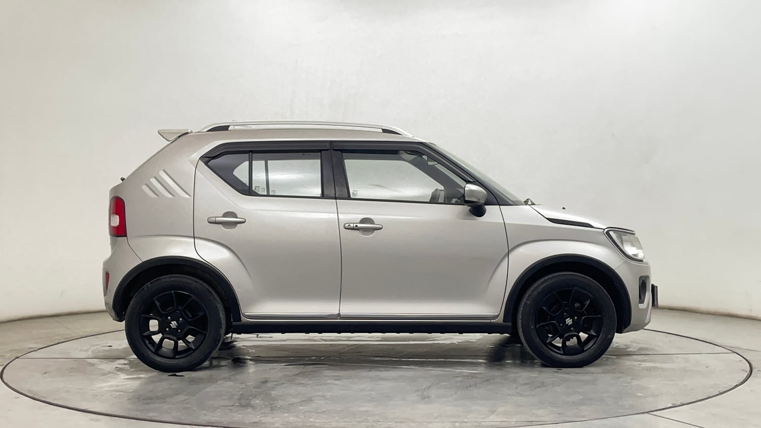 Used 2022 Maruti Suzuki Ignis Zeta 1.2 MT Petrol Manual exterior RIGHT SIDE VIEW