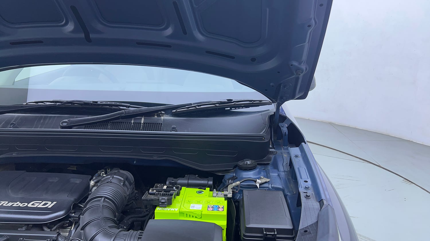 Used 2022 Hyundai Venue S(O) 1.0 Turbo iMT Petrol Manual engine ENGINE LEFT SIDE HINGE & APRON VIEW