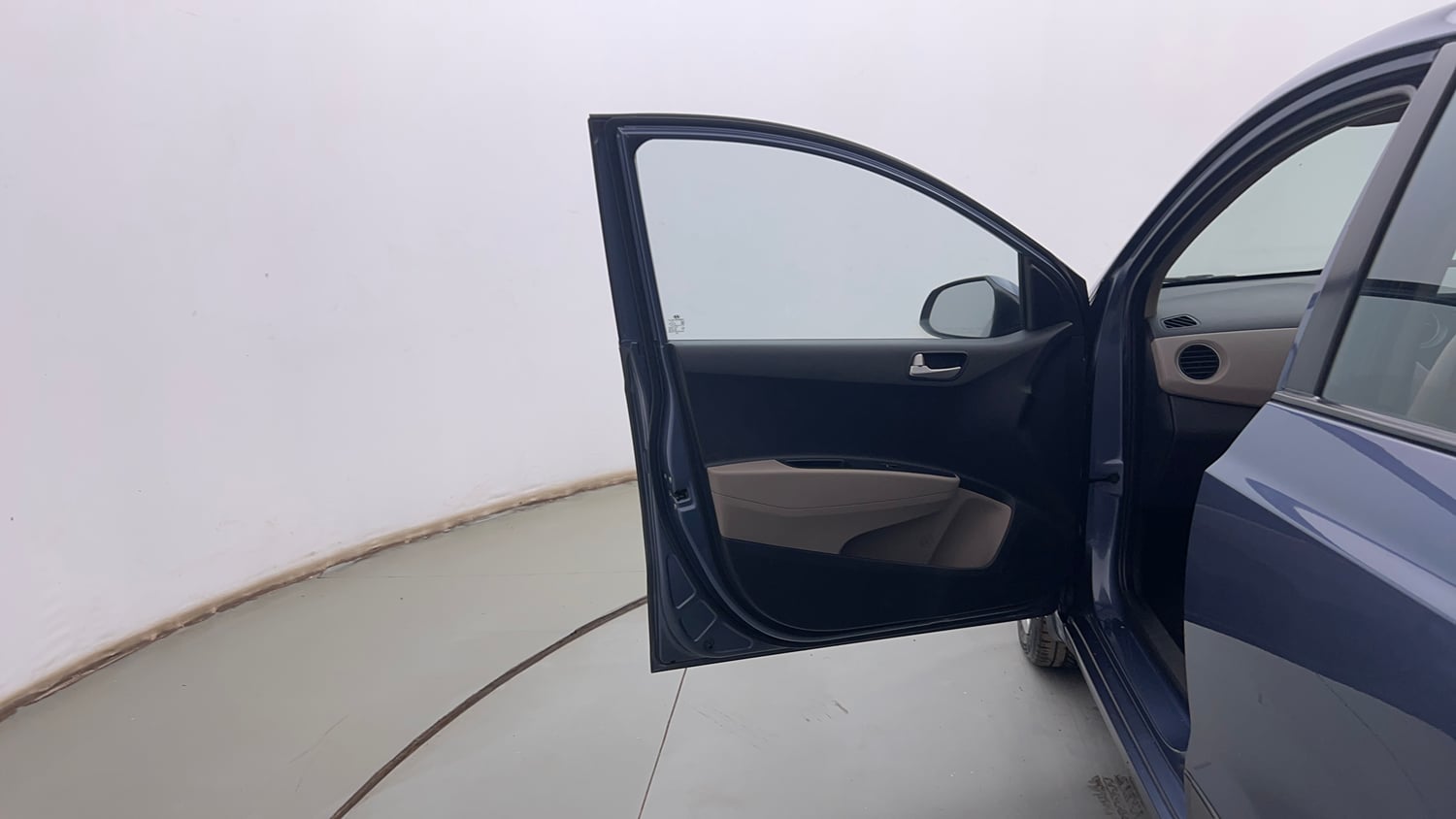 Used 2015 Hyundai Xcent S 1.2 Petrol Manual interior LEFT FRONT DOOR OPEN VIEW