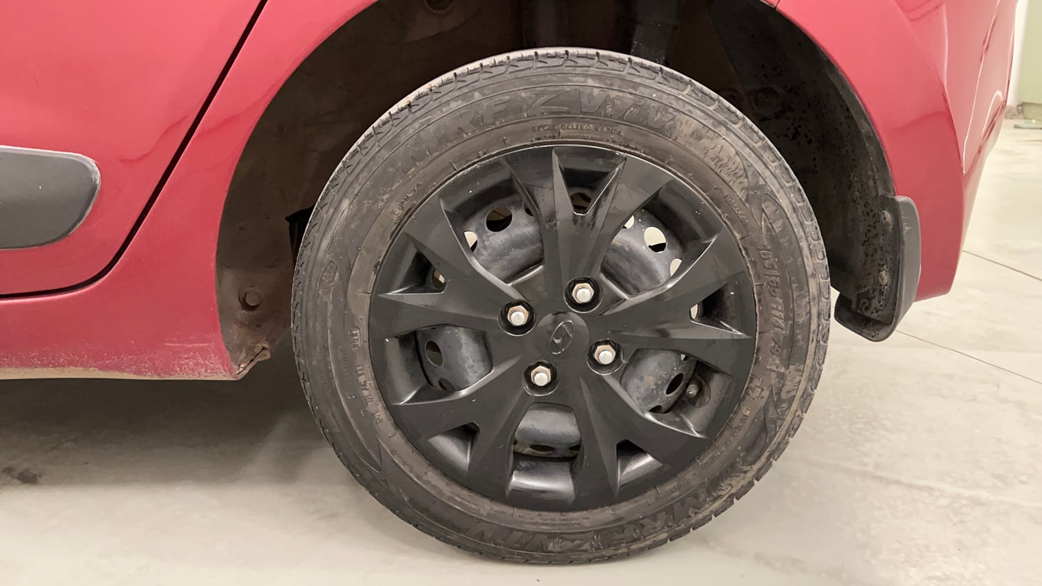 Used 2016 Hyundai Grand i10 Sportz 1.2 Kappa VTVT Petrol Manual tyres LEFT REAR TYRE RIM VIEW
