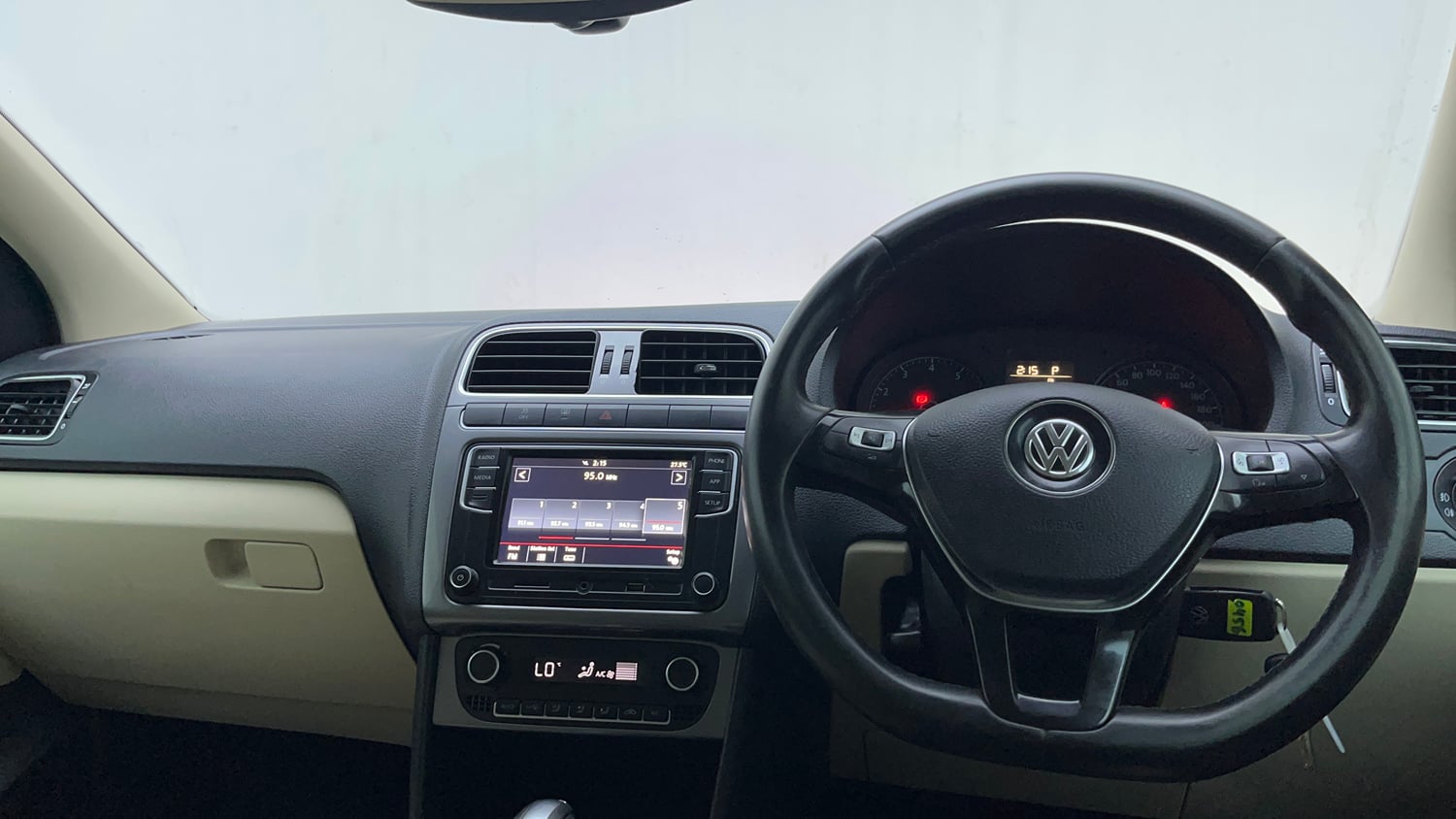 Used 2023 Volkswagen Vento Highline Plus 1.0L TSI Automatic Petrol Automatic interior DASHBOARD VIEW