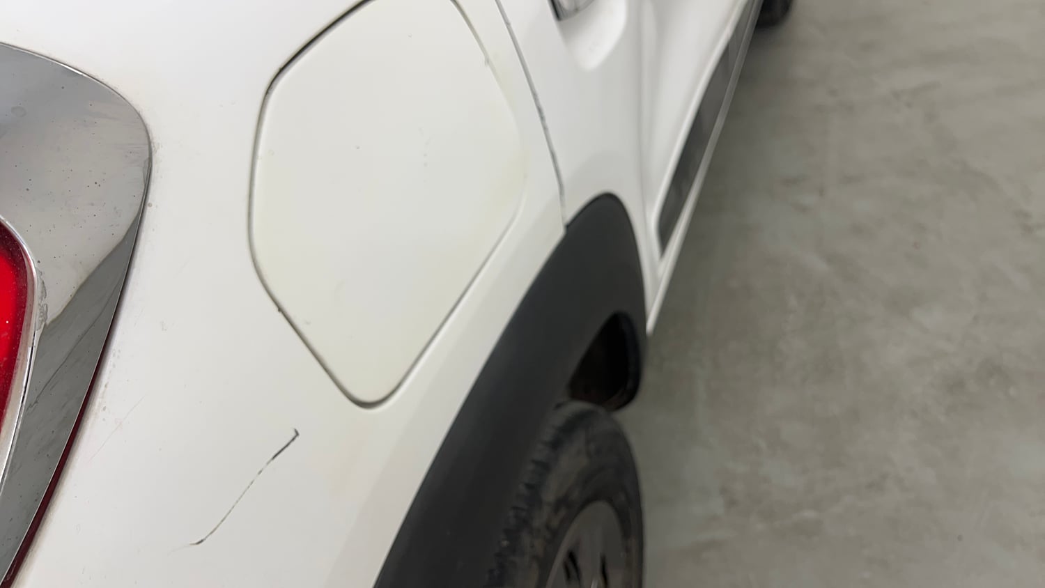 Used 2017 Renault Kwid 1.0 RXT AMT Petrol Automatic dents MINOR SCRATCH