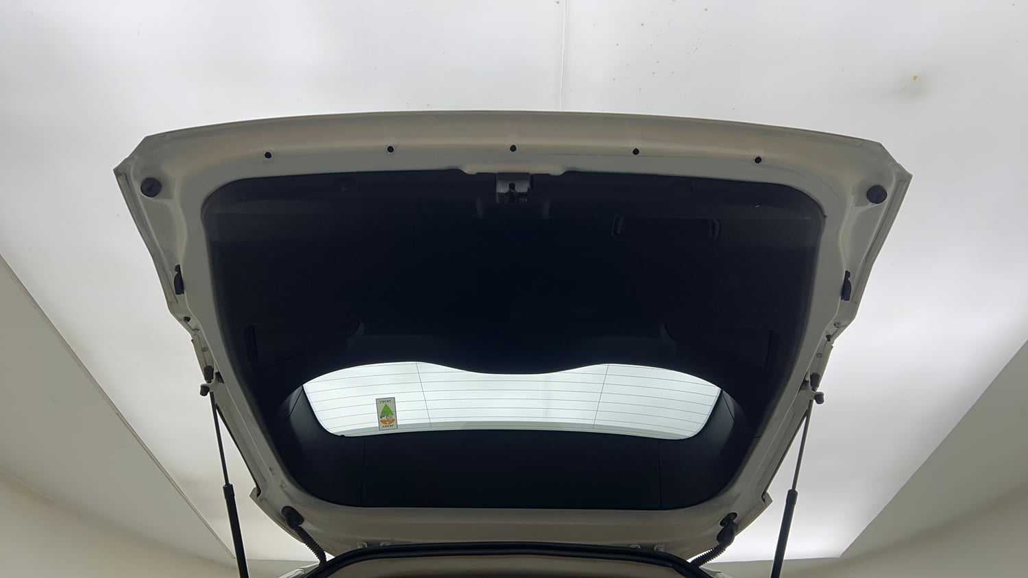 Used 2022 Tata Safari XTA Plus Diesel Automatic interior DICKY DOOR OPEN VIEW