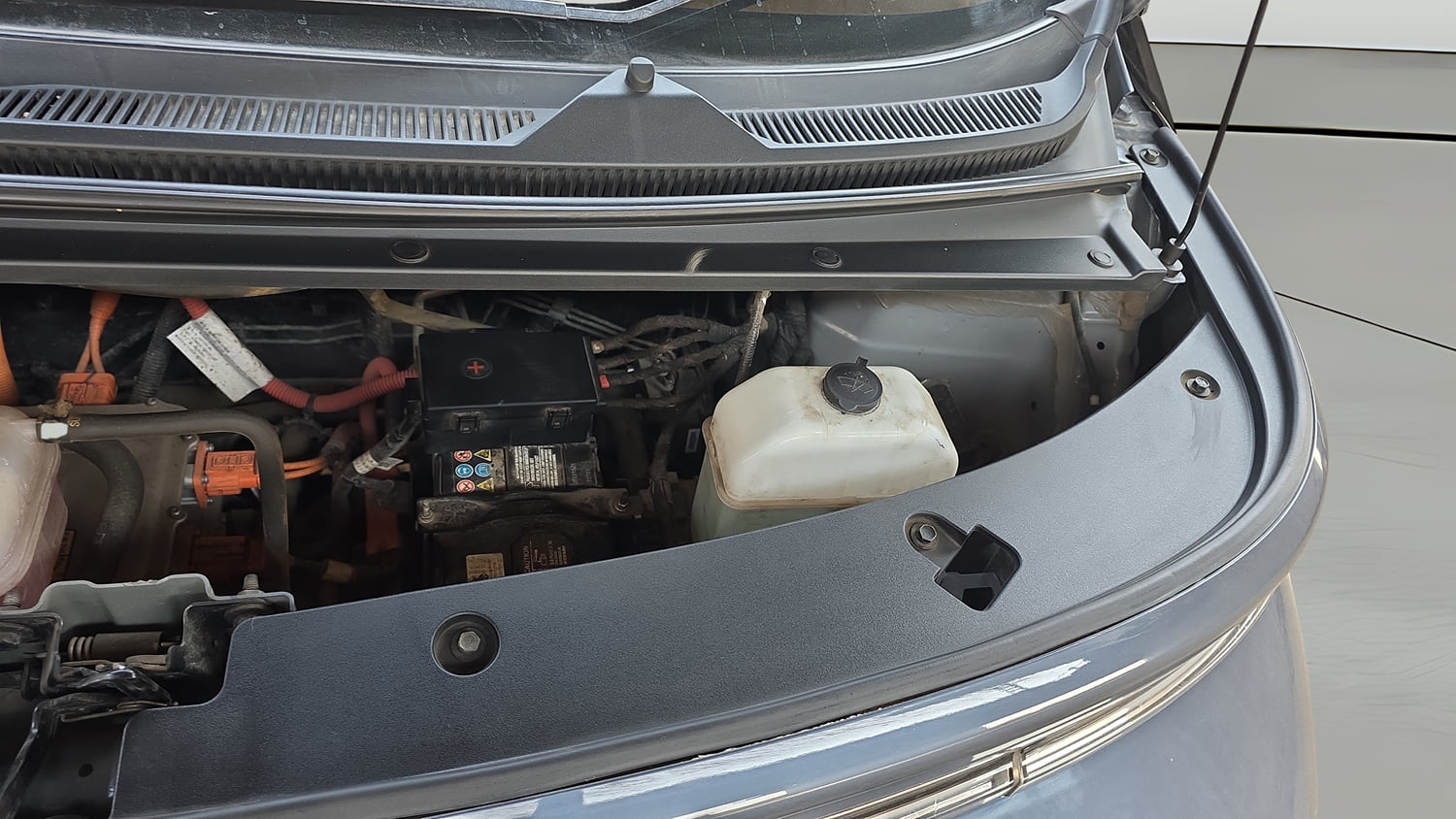 Used 2025 MG Motors Windsor EV Essence Pro Electric Automatic engine ENGINE LEFT SIDE VIEW
