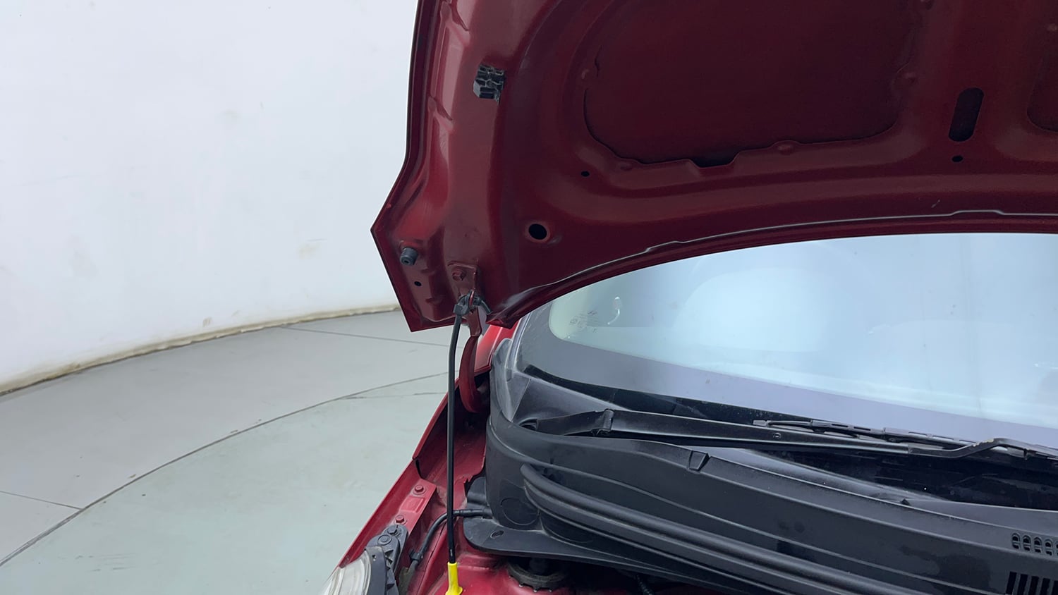 Used 2019 Hyundai Grand i10 Asta 1.2 Kappa VTVT Petrol Manual engine ENGINE RIGHT SIDE HINGE & APRON VIEW