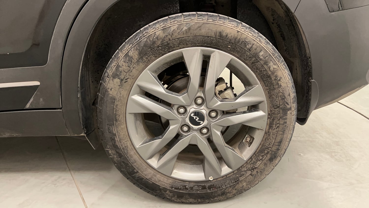 Used 2022 Kia Seltos HTX 1.5 Petrol Manual tyres LEFT REAR TYRE RIM VIEW