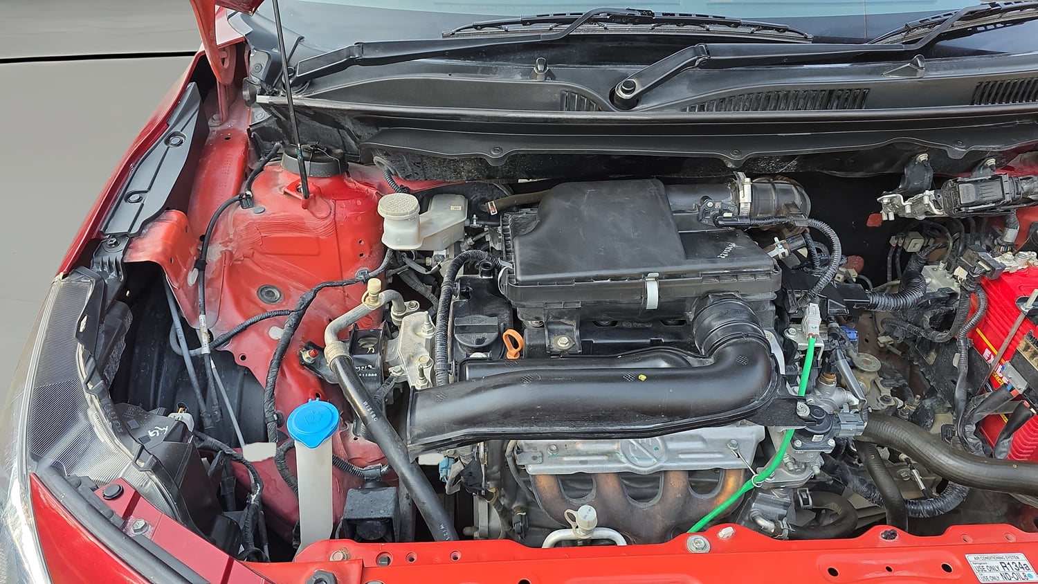 Used 2023 Toyota Glanza V Petrol Manual engine ENGINE RIGHT SIDE VIEW