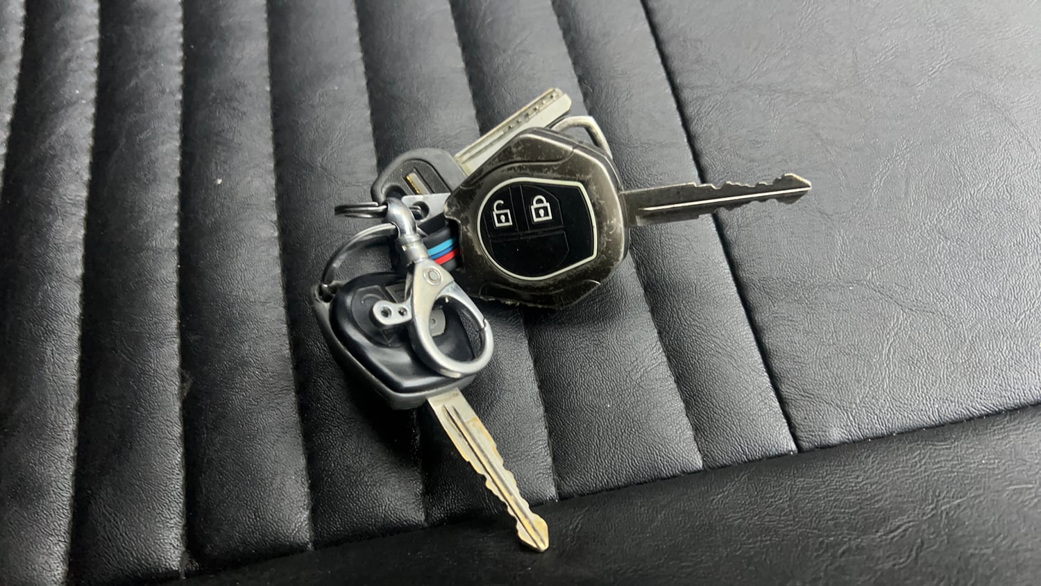 Used 2018 Maruti Suzuki Swift VXi Petrol Manual extra CAR KEY VIEW