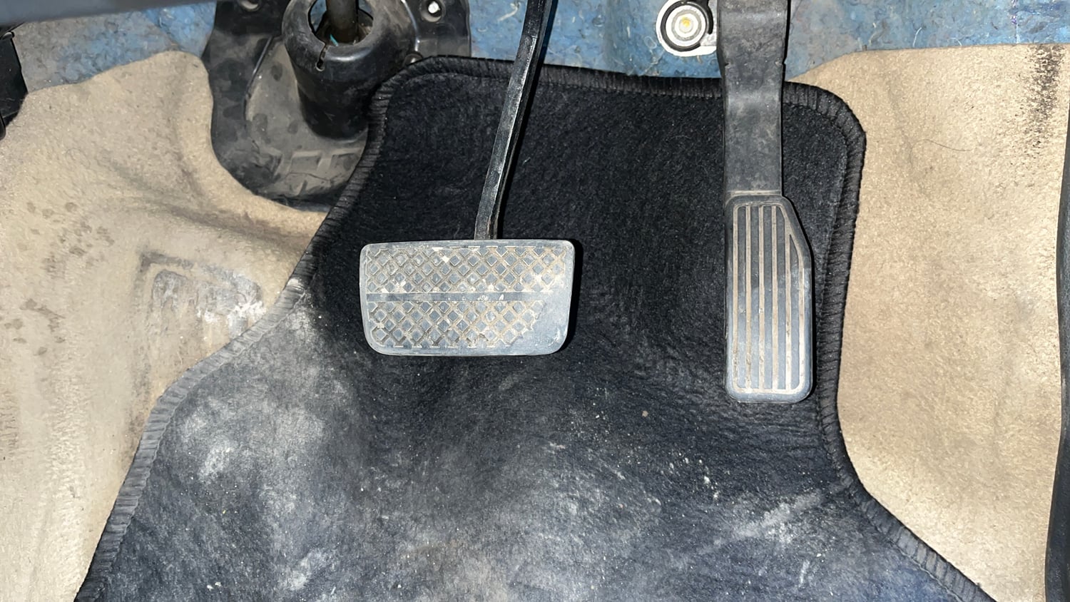 Used 2015 Honda City VX CVT Petrol Automatic interior PEDALS VIEW