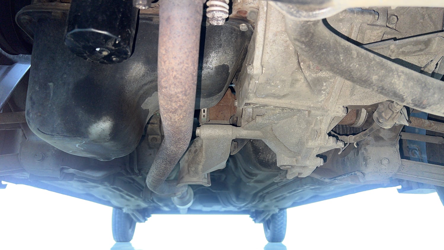 Used 2017 Maruti Suzuki Alto 800 VXi (O) Petrol Manual extra FRONT LEFT UNDERBODY VIEW
