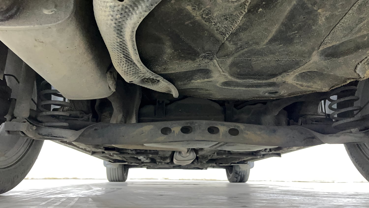 Used 2022 Skoda Slavia Style 1.0L TSI AT Petrol Automatic extra REAR UNDERBODY VIEW (TAKEN FROM REAR)