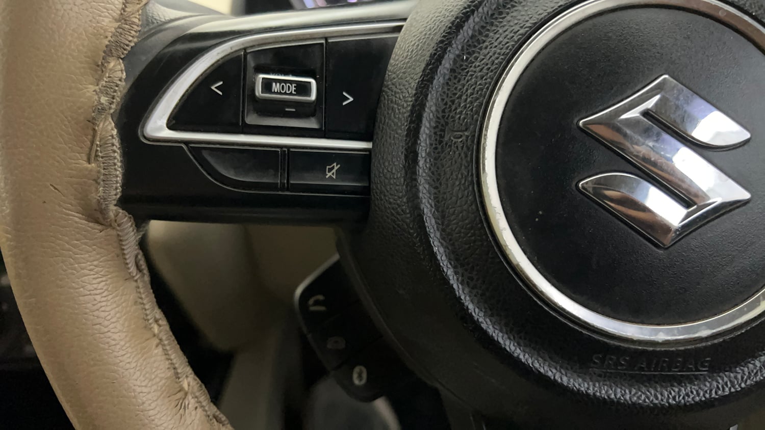 Used 2018 Maruti Suzuki Dzire VXi Petrol Manual top_features Steering mounted controls