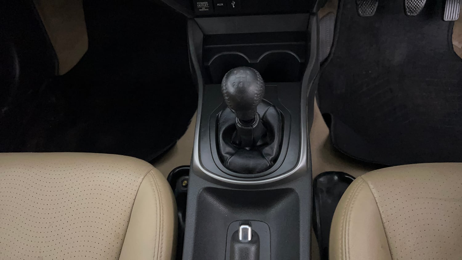 Used 2014 Honda City VX Petrol Manual interior GEAR  KNOB VIEW