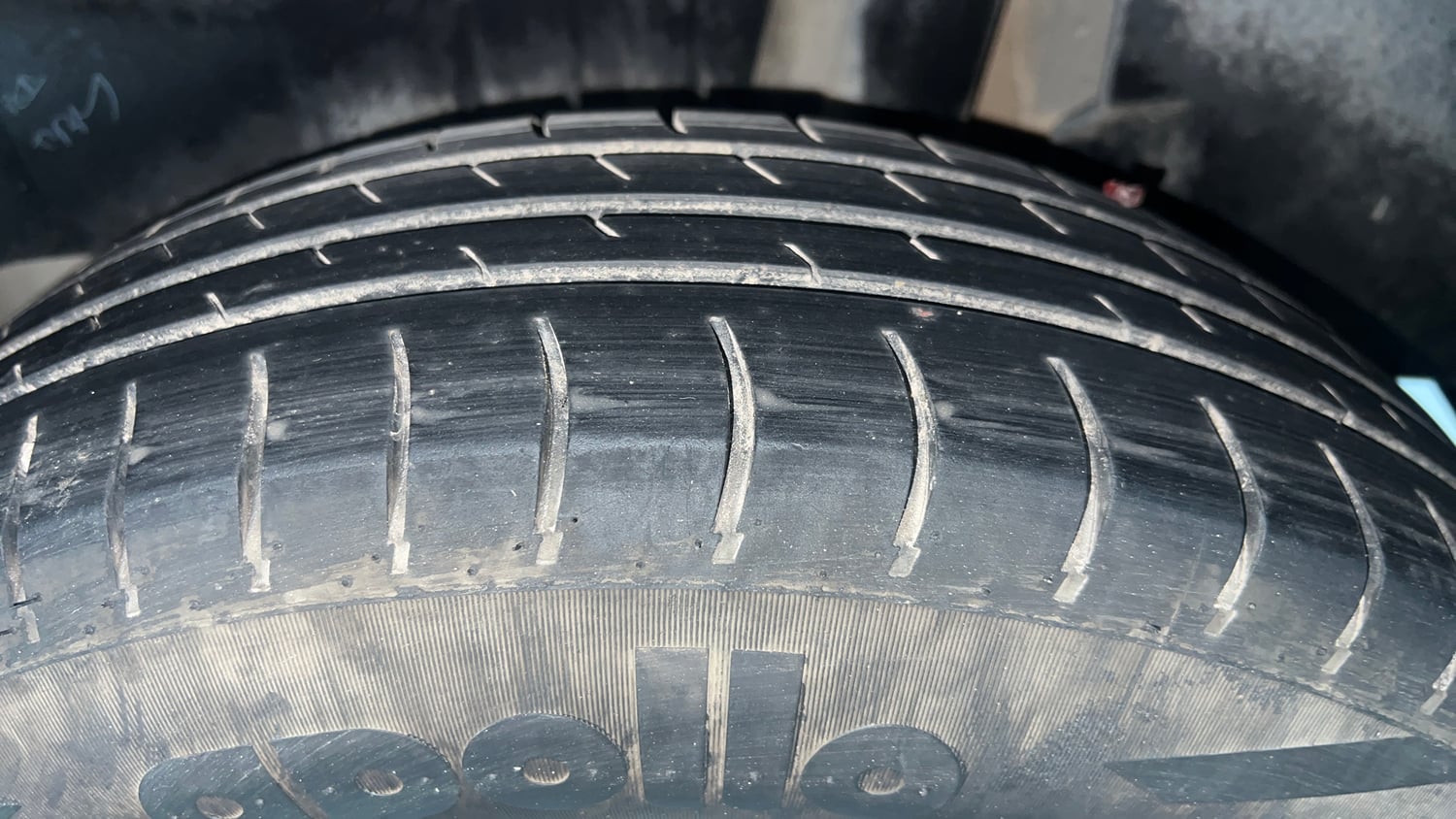 Used 2018 Maruti Suzuki Swift VXi Petrol Manual tyres LEFT REAR TYRE TREAD VIEW