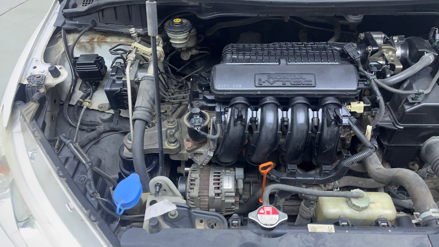 Used 2015 Honda City VX CVT Petrol Automatic engine ENGINE RIGHT SIDE VIEW