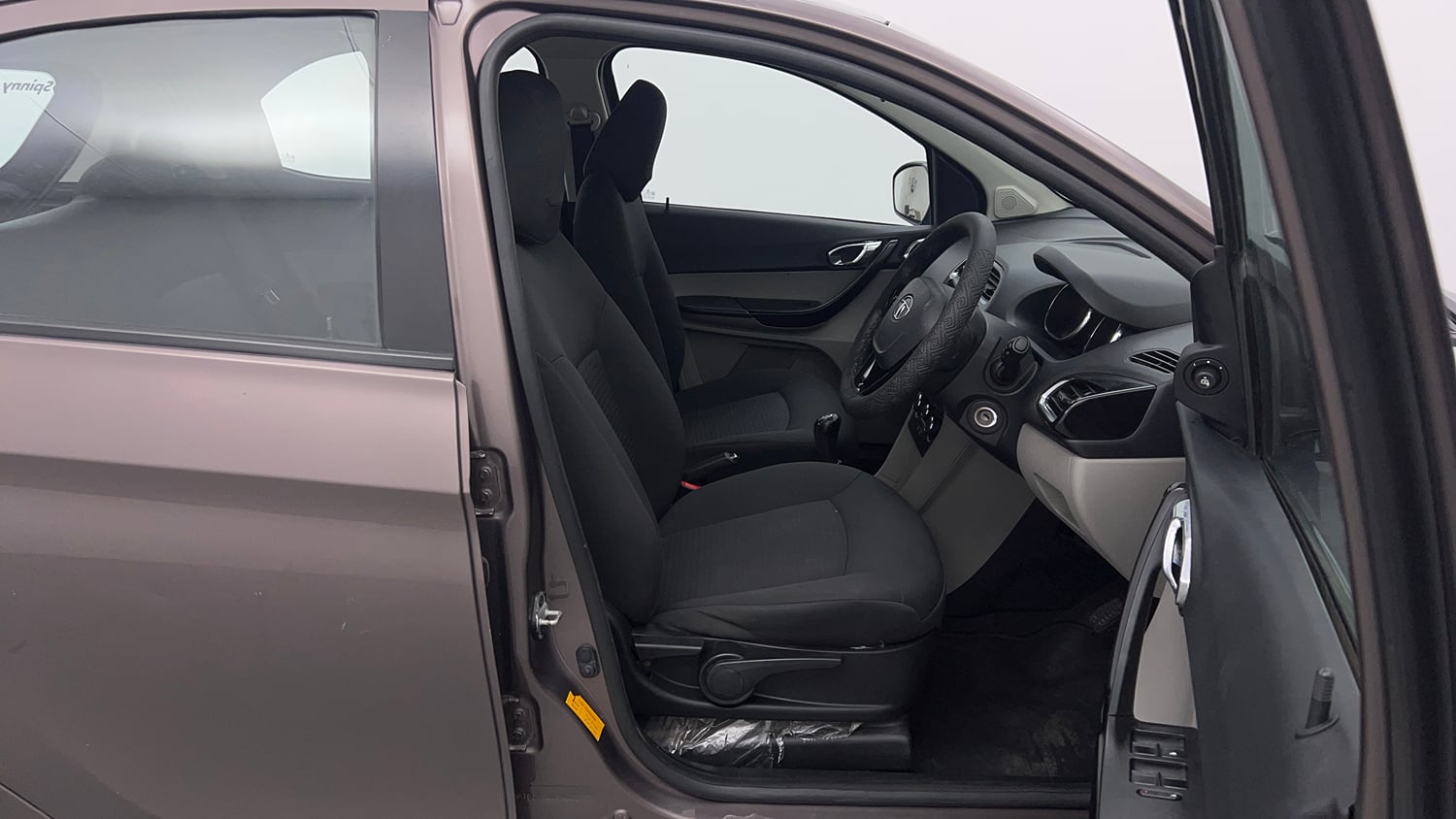 Used 2018 Tata Tiago Revotron XZ Petrol Manual interior RIGHT SIDE FRONT DOOR CABIN VIEW