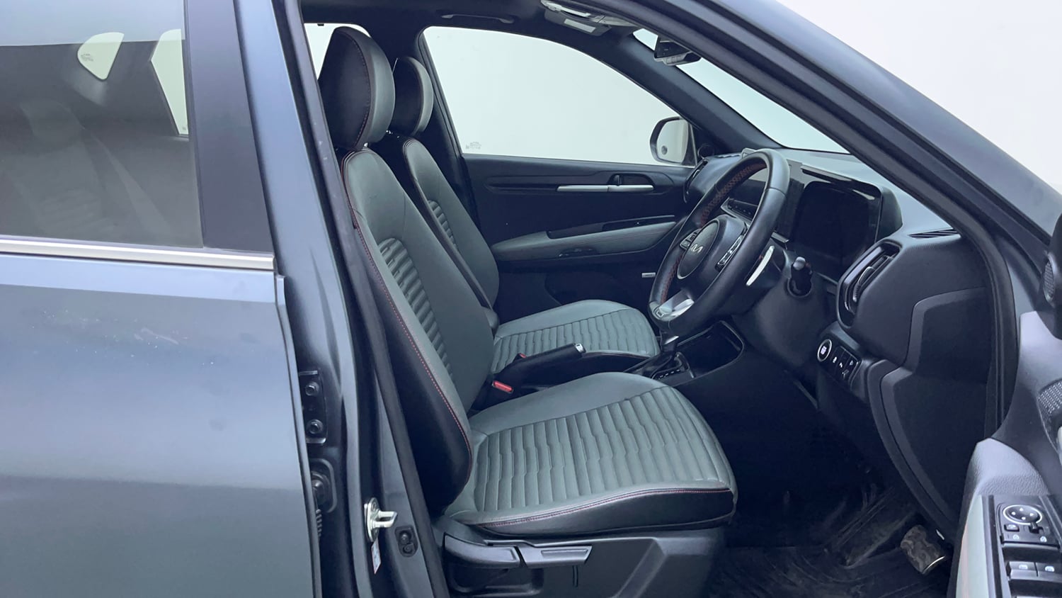 Used 2022 Kia Sonet X Line 1.0 DCT Petrol Automatic interior RIGHT SIDE FRONT DOOR CABIN VIEW