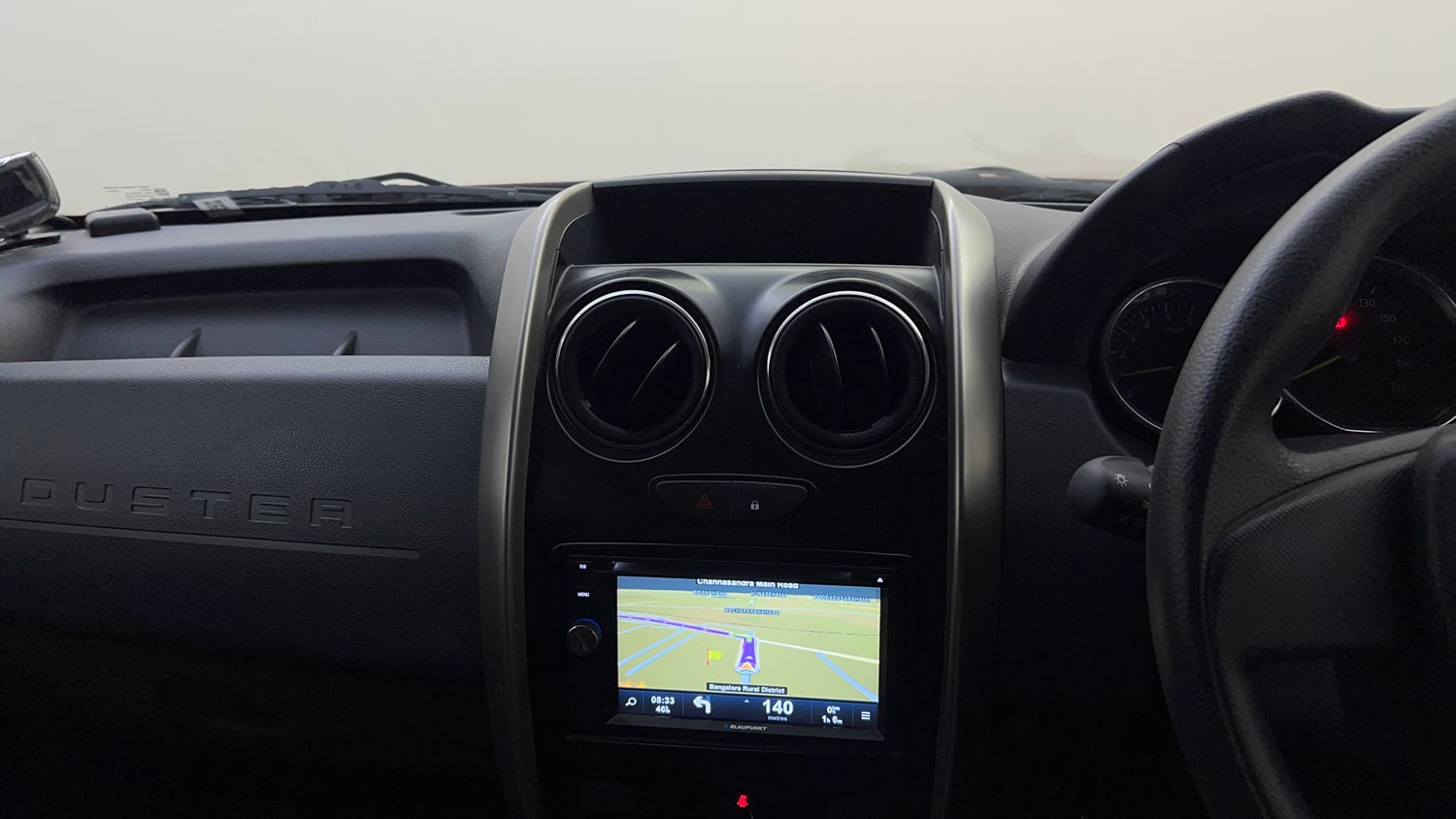 Used 2016 Renault Duster RXL Petrol Petrol Manual top_features Integrated (in-dash) music system