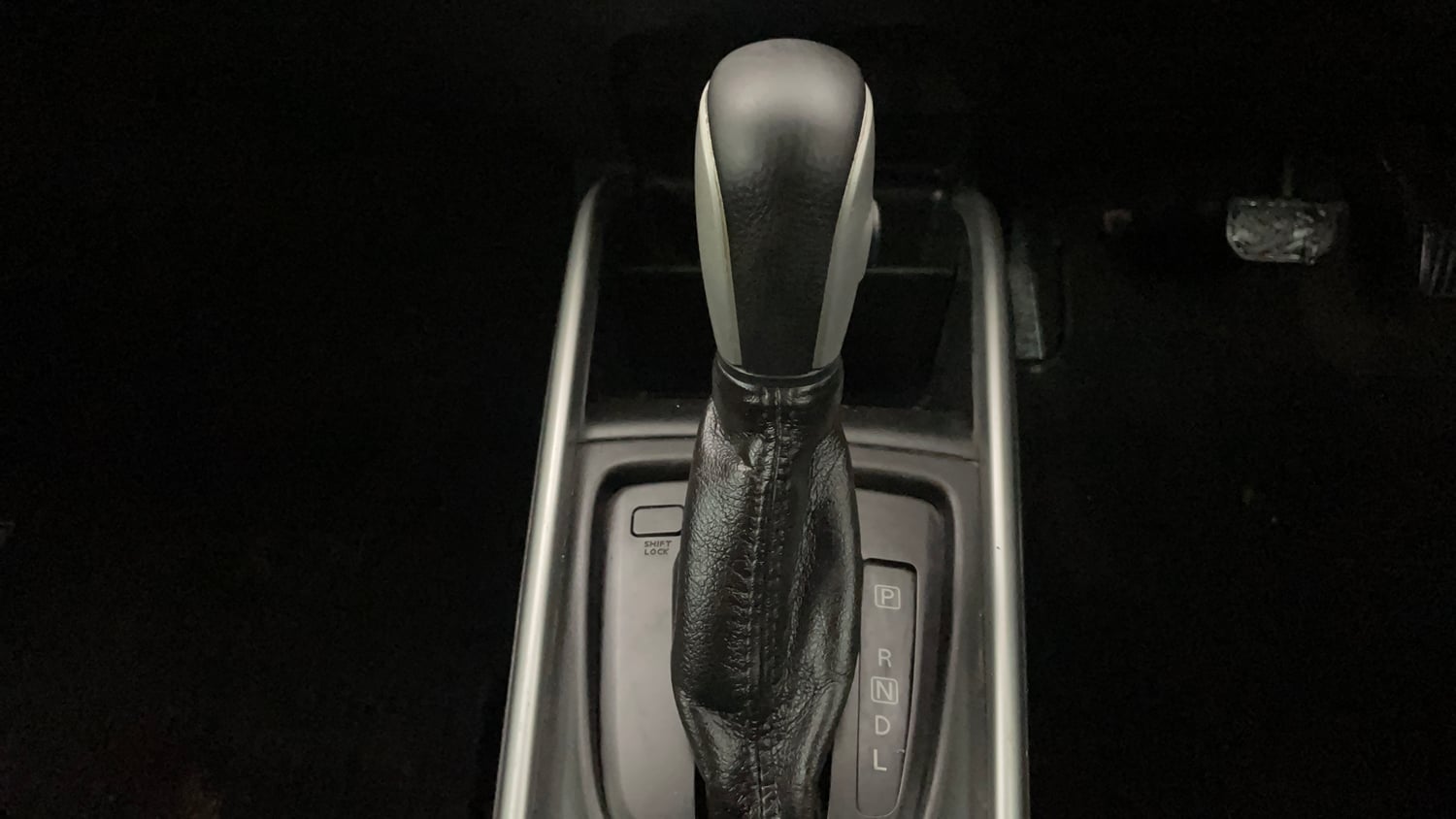Used 2018 Maruti Suzuki Baleno Alpha 1.2 AT Petrol Automatic interior GEAR  KNOB VIEW