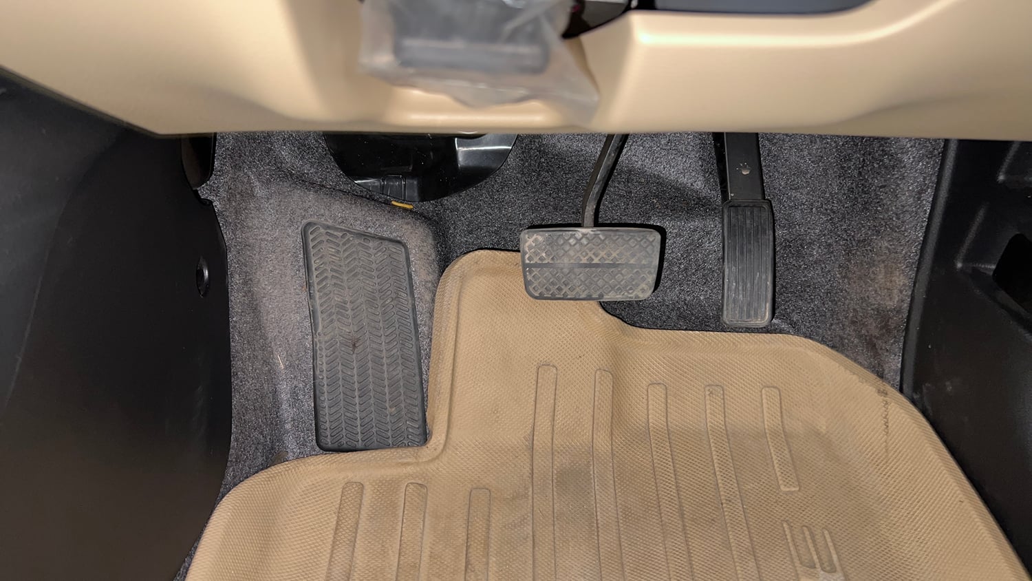 Used 2022 Honda Amaze VX CVT 1.2 Petrol Petrol Automatic interior PEDALS VIEW