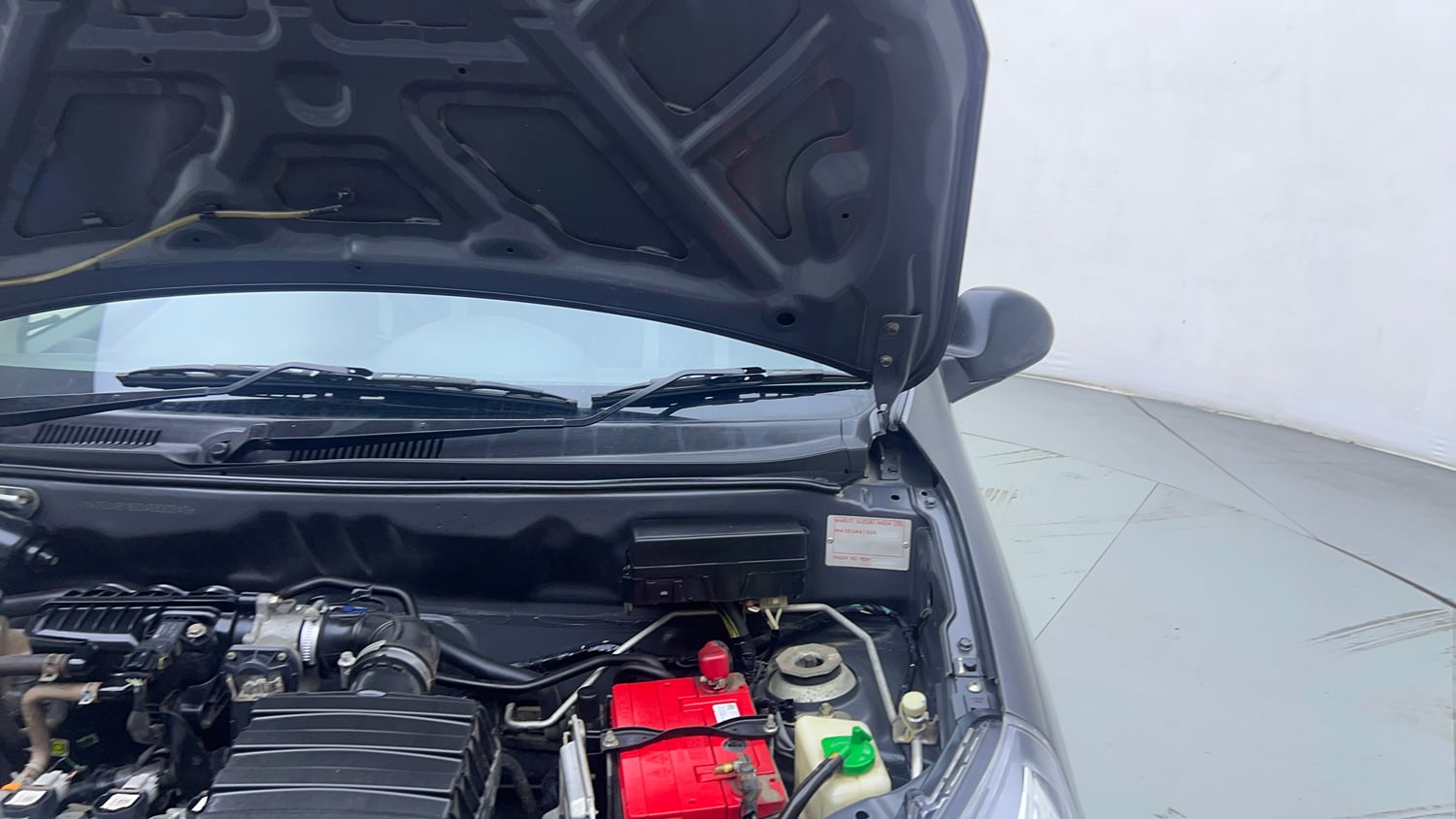 Used 2017 Maruti Suzuki Alto 800 VXi (O) Petrol Manual engine ENGINE LEFT SIDE HINGE & APRON VIEW