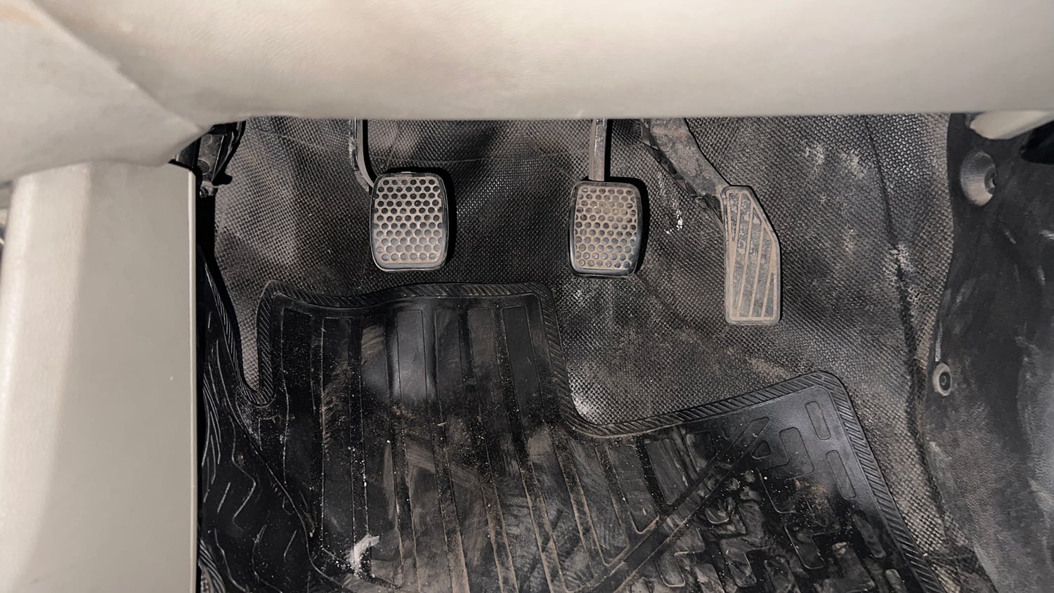 Used 2017 Maruti Suzuki Alto K10 VXi Petrol Manual interior PEDALS VIEW