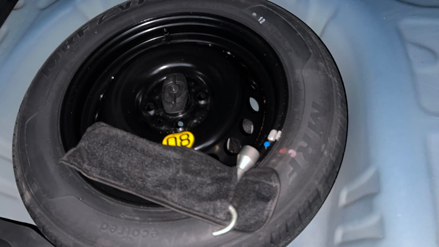 Used 2020 Maruti Suzuki Baleno Zeta Petrol Manual tyres SPARE TYRE VIEW