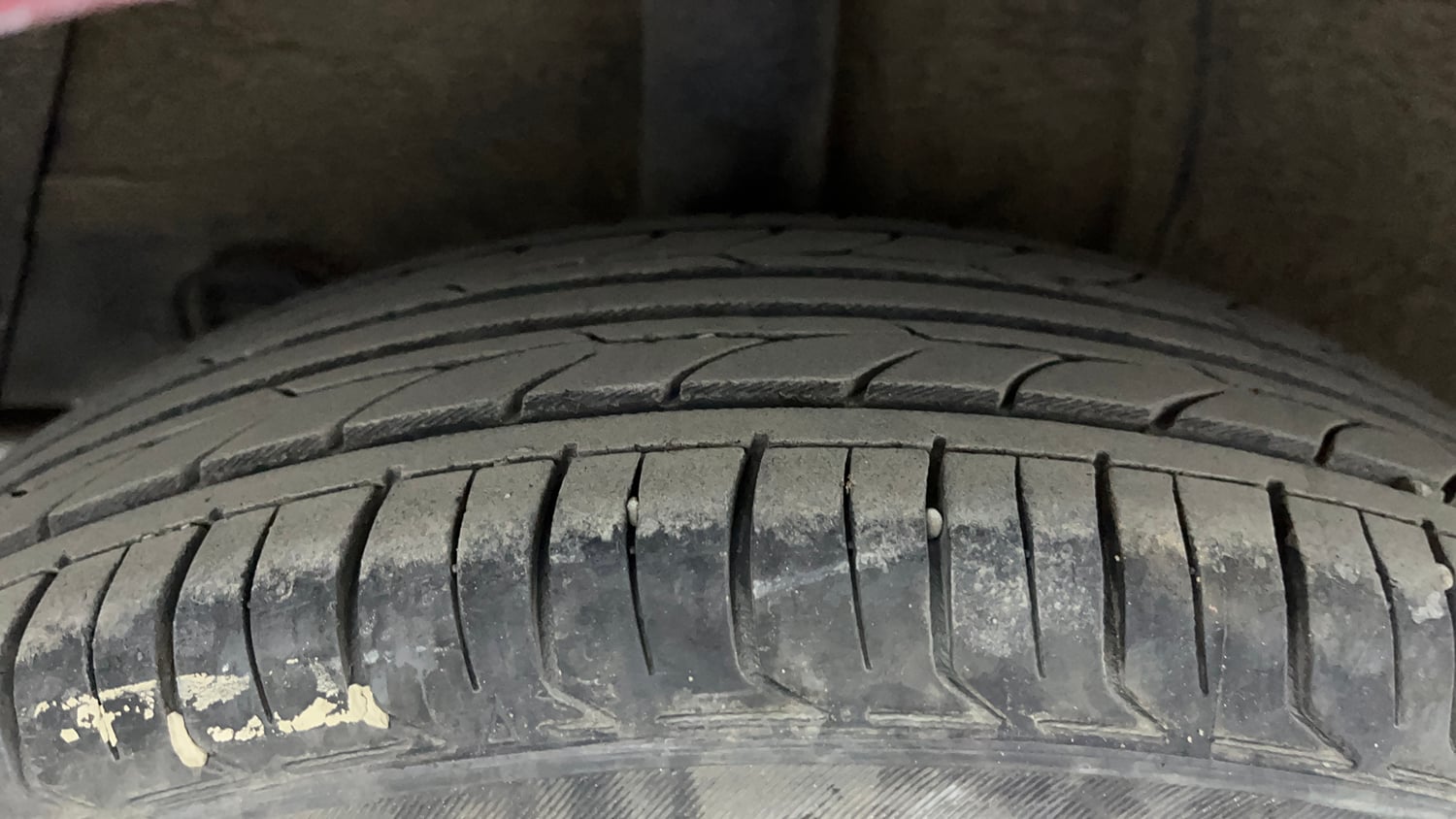 Used 2019 Hyundai Grand i10 Asta 1.2 Kappa VTVT Petrol Manual tyres RIGHT REAR TYRE TREAD VIEW