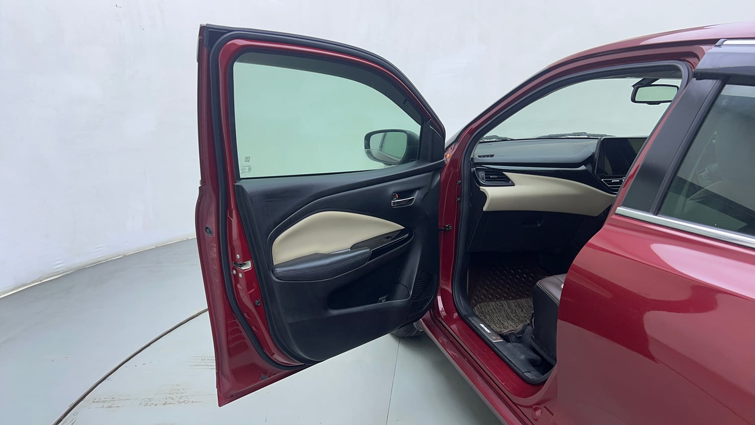 Used 2022 Toyota Glanza V Petrol Manual interior LEFT FRONT DOOR OPEN VIEW
