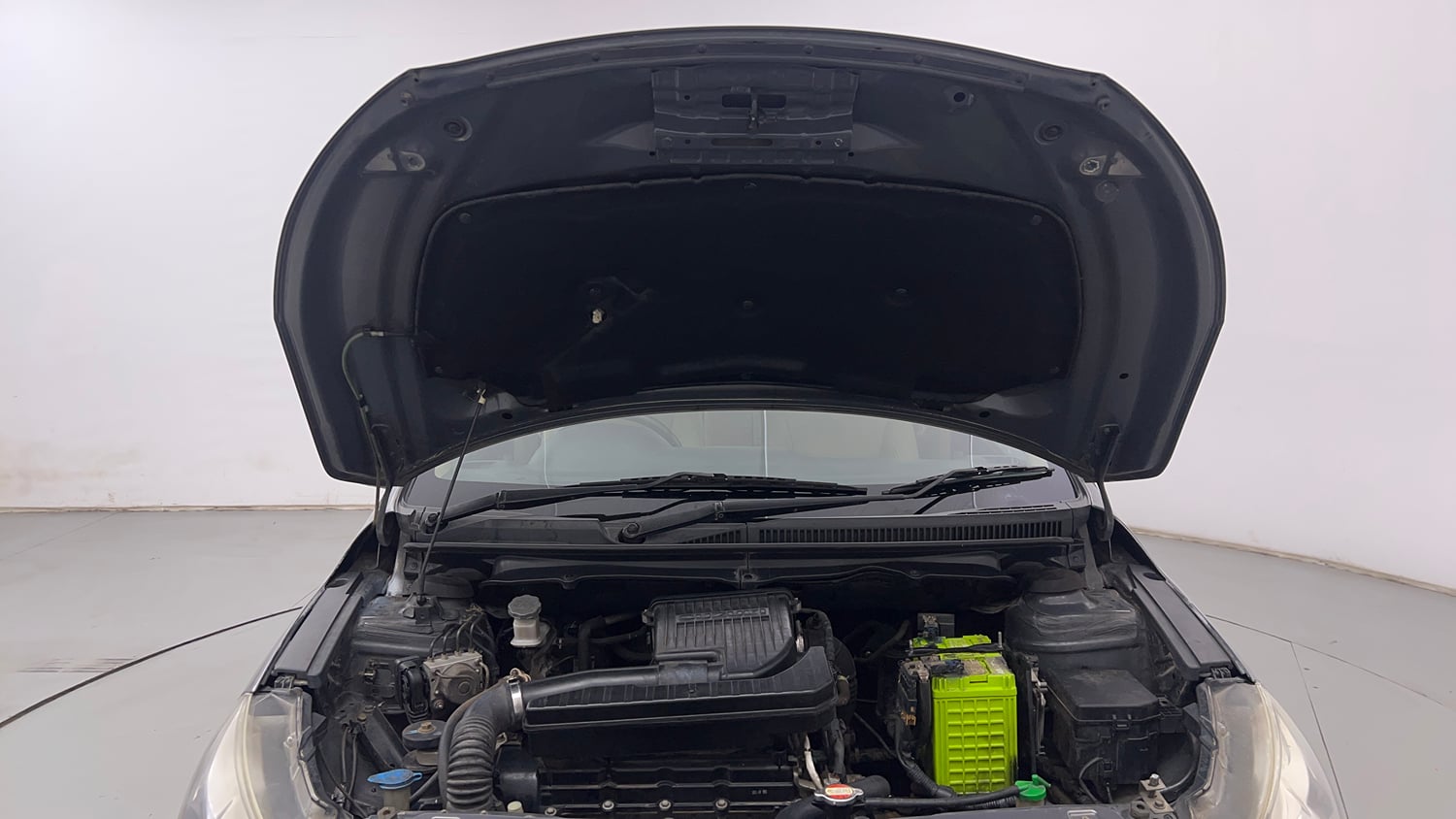 Used 2016 Maruti Suzuki Ciaz ZXi Petrol Manual engine ENGINE & BONNET OPEN FRONT VIEW