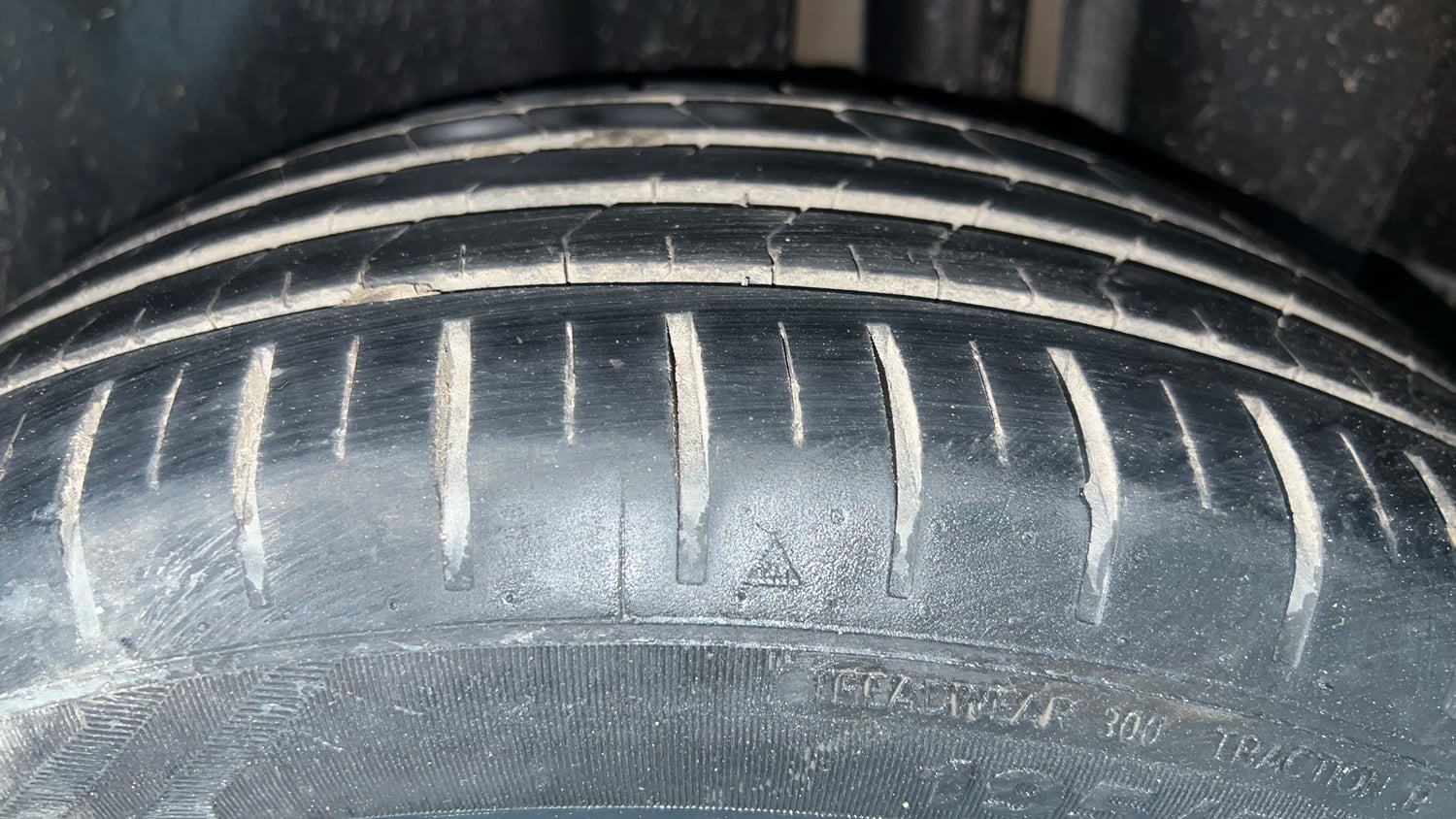 Used 2018 Maruti Suzuki Ciaz S 1.4 MT Petrol Manual tyres LEFT REAR TYRE TREAD VIEW