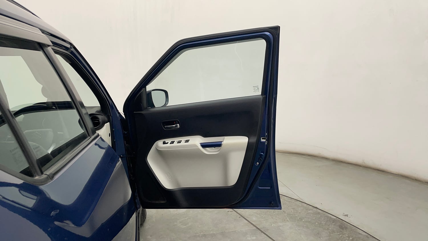 Used 2020 Maruti Suzuki Ignis Alpha 1.2 AMT Petrol Automatic interior RIGHT FRONT DOOR OPEN VIEW