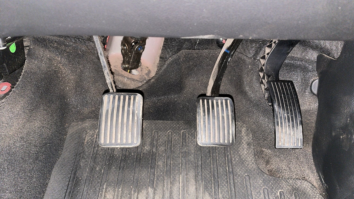Used 2019 Hyundai Grand i10 Sportz 1.2 Kappa VTVT Petrol Manual interior PEDALS VIEW