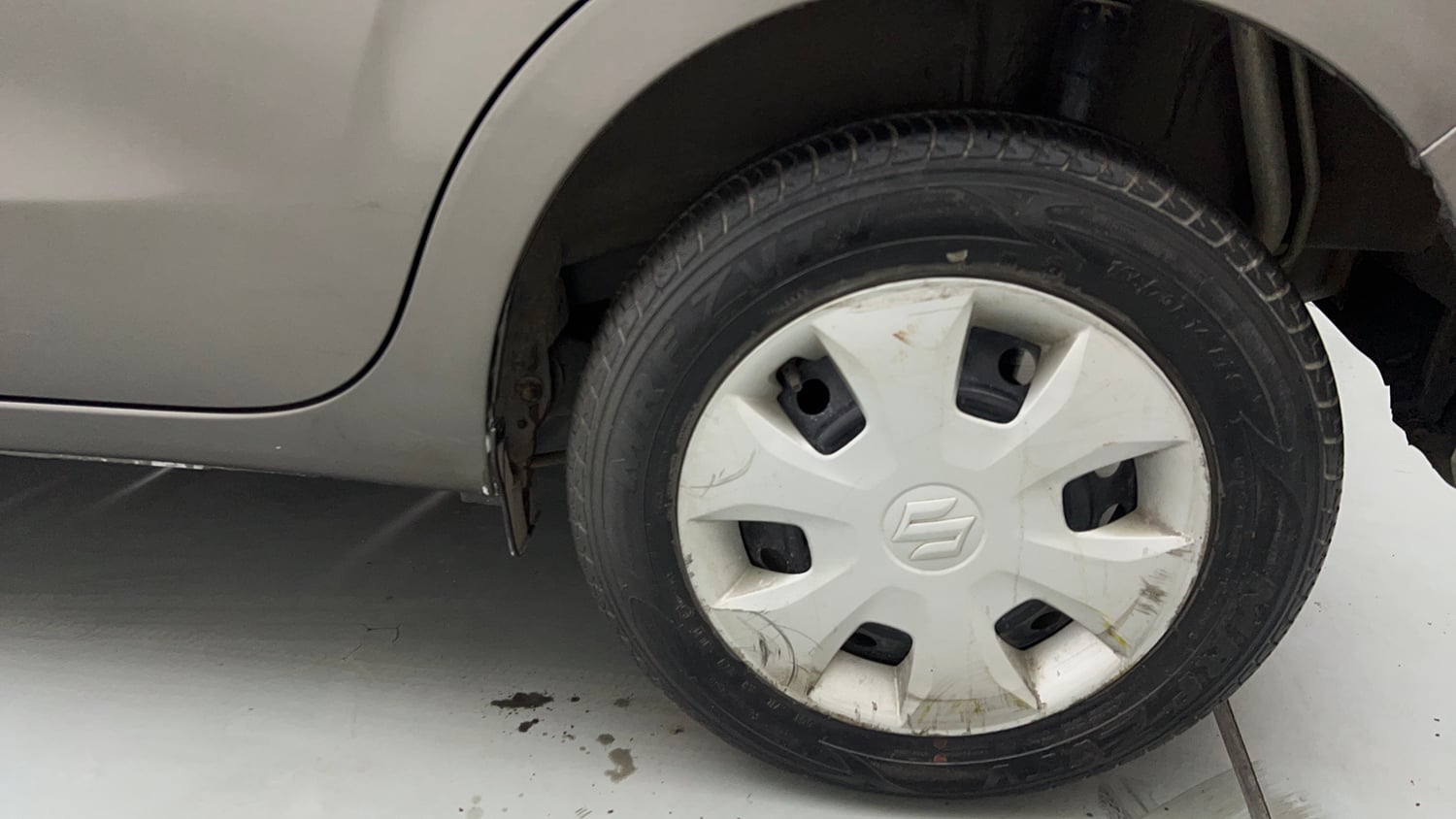 Used 2019 Maruti Suzuki Wagon R 1.0 VXi 1.0 Petrol Manual tyres LEFT REAR TYRE RIM VIEW