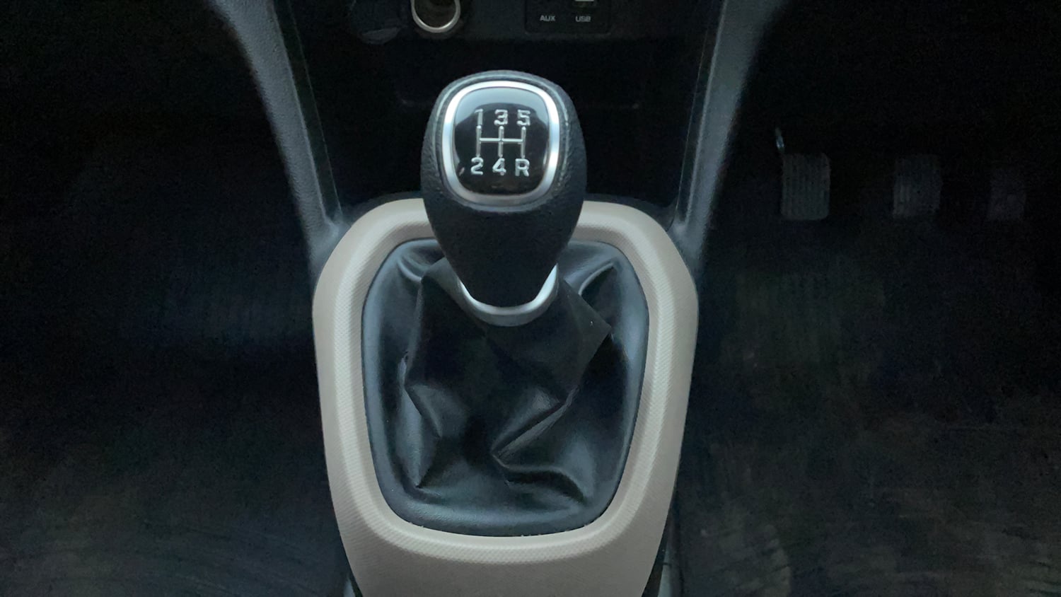 Used 2019 Hyundai Grand i10 Sportz 1.2 Kappa VTVT Petrol Manual interior GEAR  KNOB VIEW