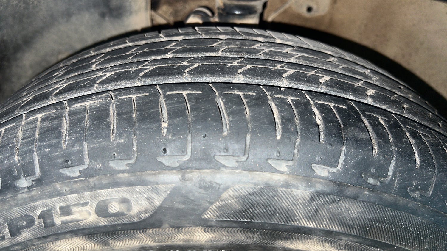 Used 2025 Maruti Suzuki Ignis Delta 1.2 AMT Petrol Automatic tyres LEFT FRONT TYRE TREAD VIEW