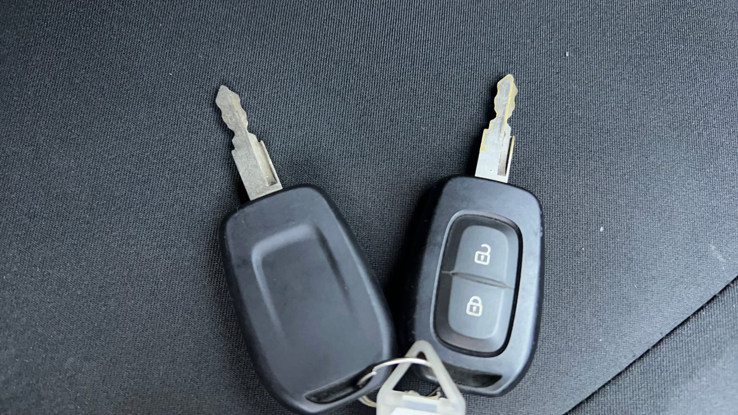 Used 2021 Renault Kwid CLIMBER 1.0 AMT Opt Petrol Automatic extra CAR KEY VIEW