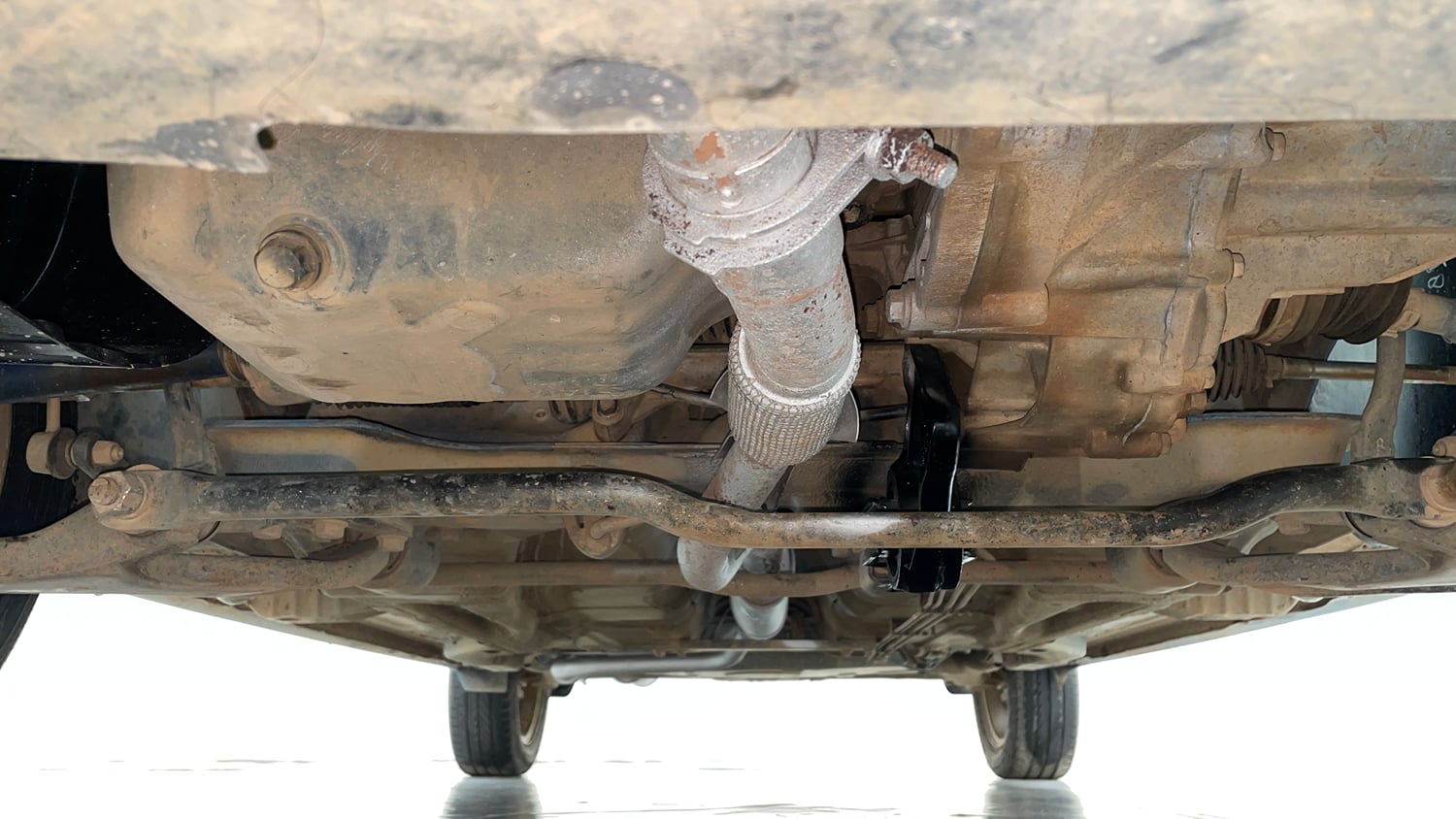 Used 2017 Tata Tiago Revotron XZ Petrol Manual extra FRONT LEFT UNDERBODY VIEW