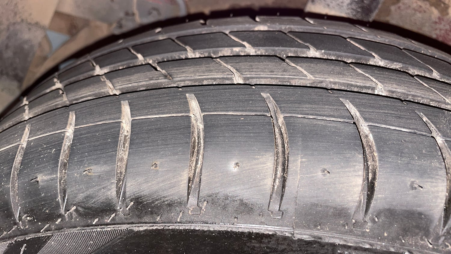Used 2019 Hyundai Grand i10 Sportz 1.2 Kappa VTVT Petrol Manual tyres RIGHT REAR TYRE TREAD VIEW