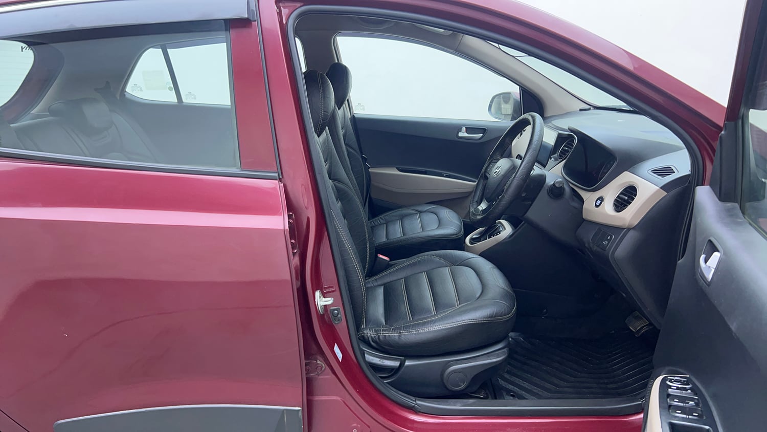 Used 2016 Hyundai Grand i10 Asta AT 1.2 Kappa VTVT (O) Petrol Automatic interior RIGHT SIDE FRONT DOOR CABIN VIEW